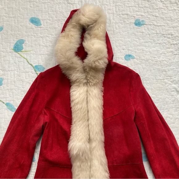 Vintage 1970s Red Suede Penny Lane Coat πΊ - Picture 3 of 6